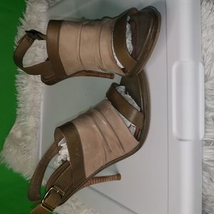 Womens Shoes